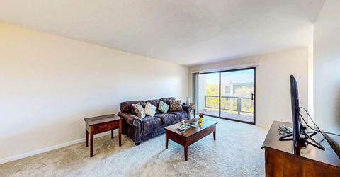 4 Commodore Dr #d438, Unit D438, Emeryville, CA 94608 Photo