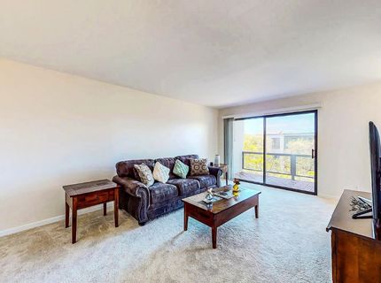 4 Commodore Dr #d438, Unit D438, Emeryville, CA 94608 Photo