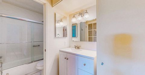 4 Commodore Dr #d438, Unit D438, Emeryville, CA 94608 Photo