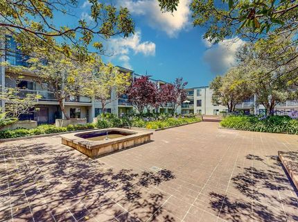 4 Commodore Dr #d438, Unit D438, Emeryville, CA 94608 Photo