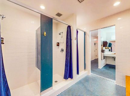 4 Commodore Dr #d438, Unit D438, Emeryville, CA 94608 Photo