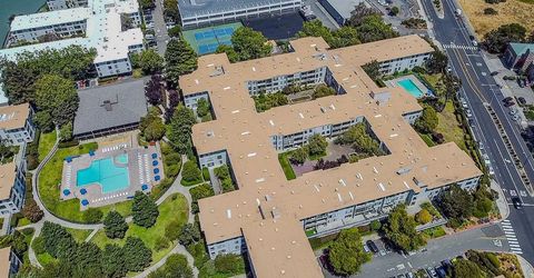 4 Commodore Dr #d438, Unit D438, Emeryville, CA 94608 Photo