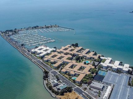 4 Commodore Dr #d438, Unit D438, Emeryville, CA 94608 Photo