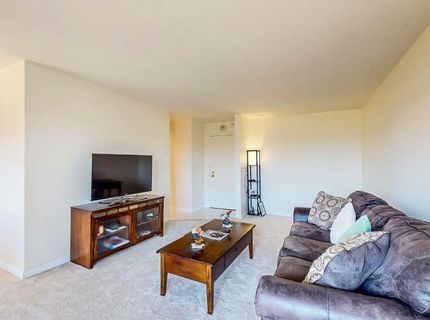 4 Commodore Dr #d438, Unit D438, Emeryville, CA 94608 Photo