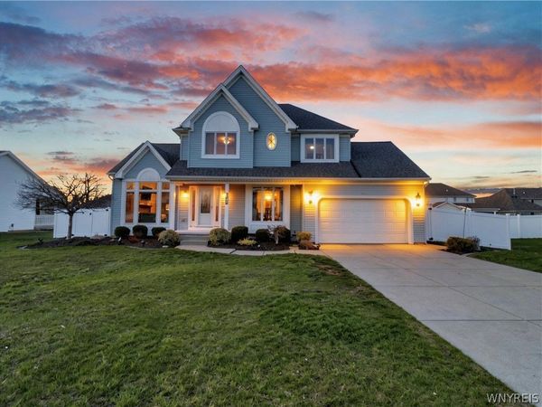 3319 Blossom Lane, North Tonawanda, NY 14120