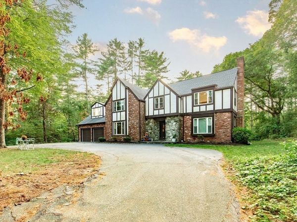 6 Running Stream Road, Rehoboth, MA 02769