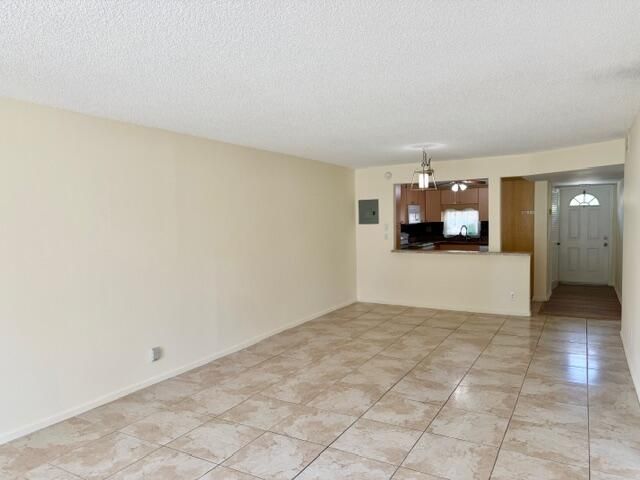 8940 S Hollybrook Boulevard, Unit 208, Pembroke Pines, FL 33025 Photo