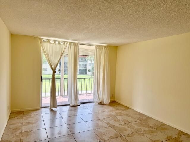 8940 S Hollybrook Boulevard, Unit 208, Pembroke Pines, FL 33025 Photo