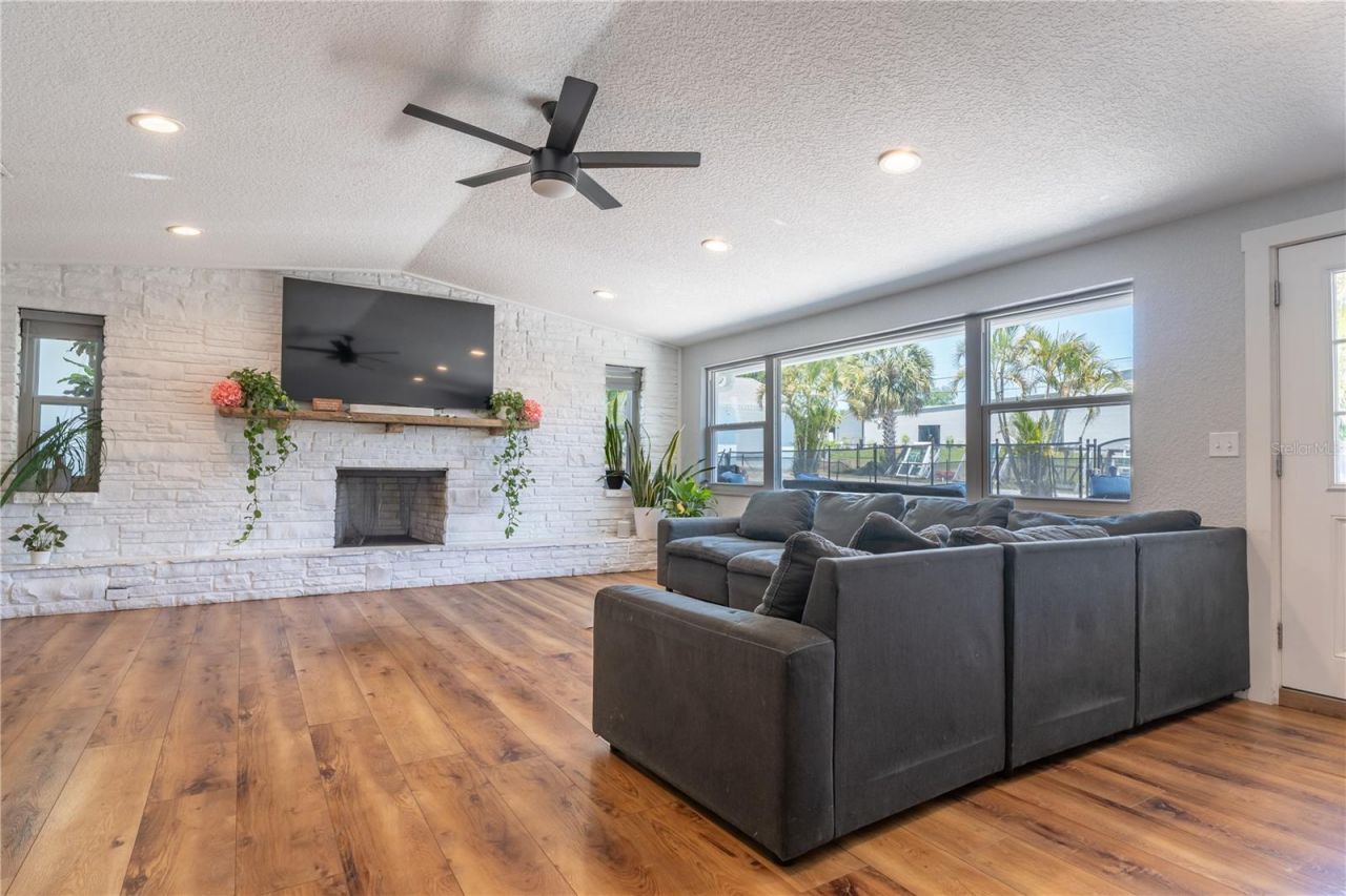 12705 Park Boulevard, Seminole, FL 33776 Photo