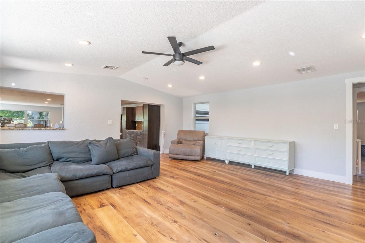 12705 Park Boulevard, Seminole, FL 33776 Photo