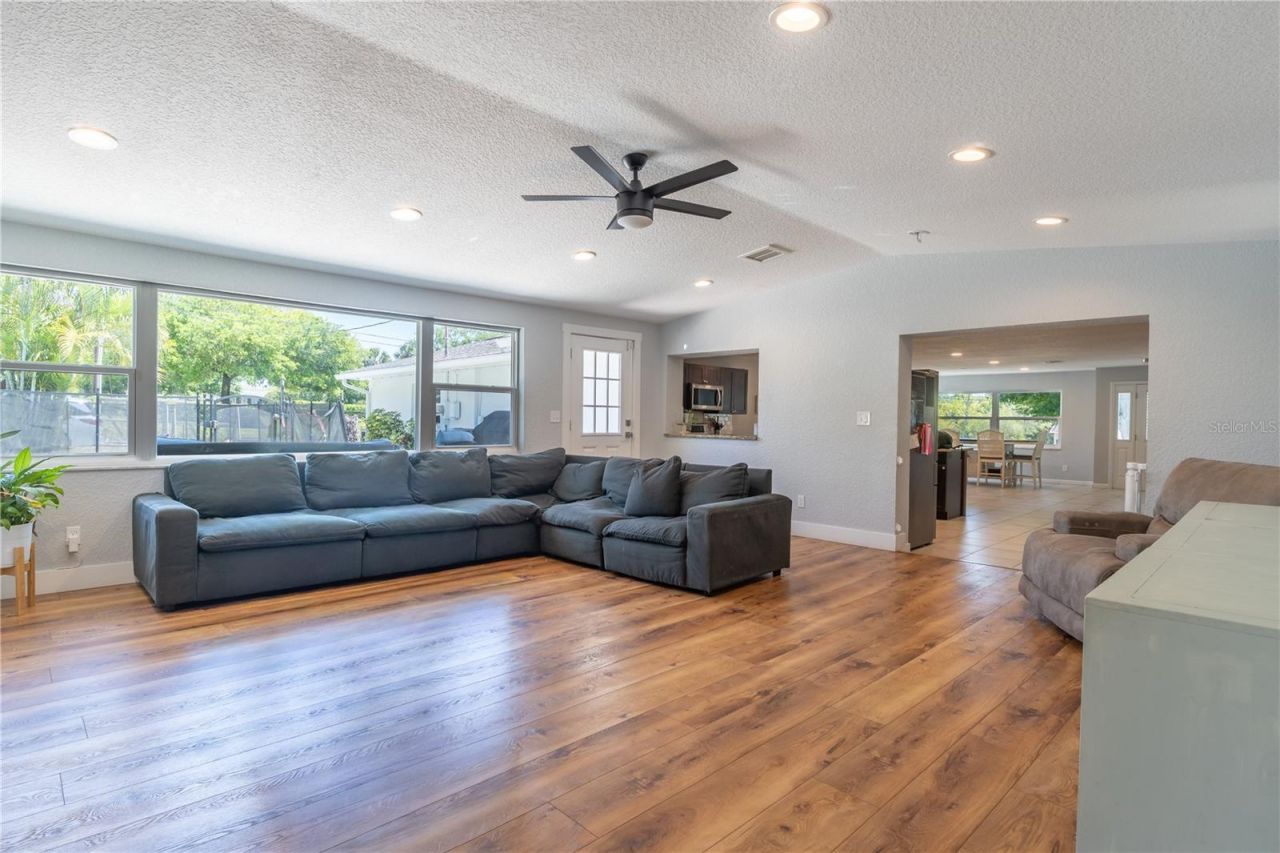 12705 Park Boulevard, Seminole, FL 33776 Photo