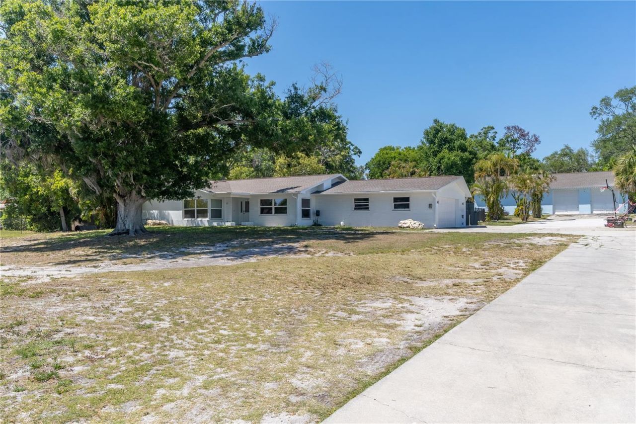 12705 Park Boulevard, Seminole, FL 33776 Photo