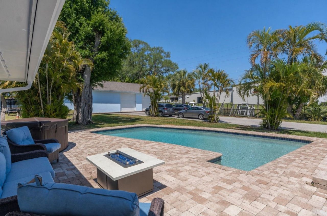 12705 Park Boulevard, Seminole, FL 33776 Photo