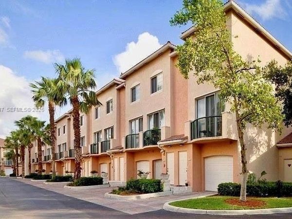 2107 SE 10th Ave, Unit 833, Fort Lauderdale, FL 33316