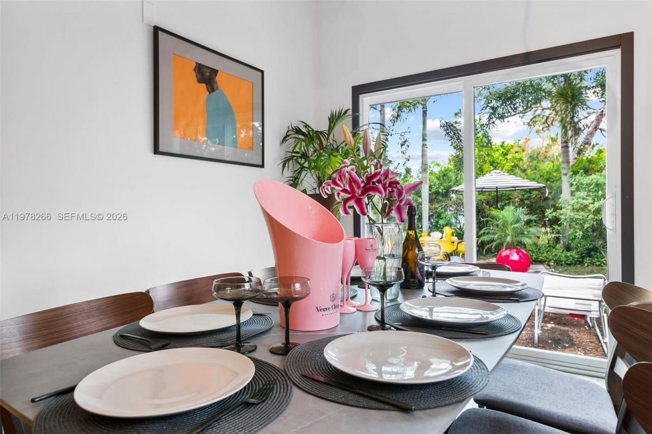 2860 SW 13th Ct, Fort Lauderdale, FL 33312 Photo