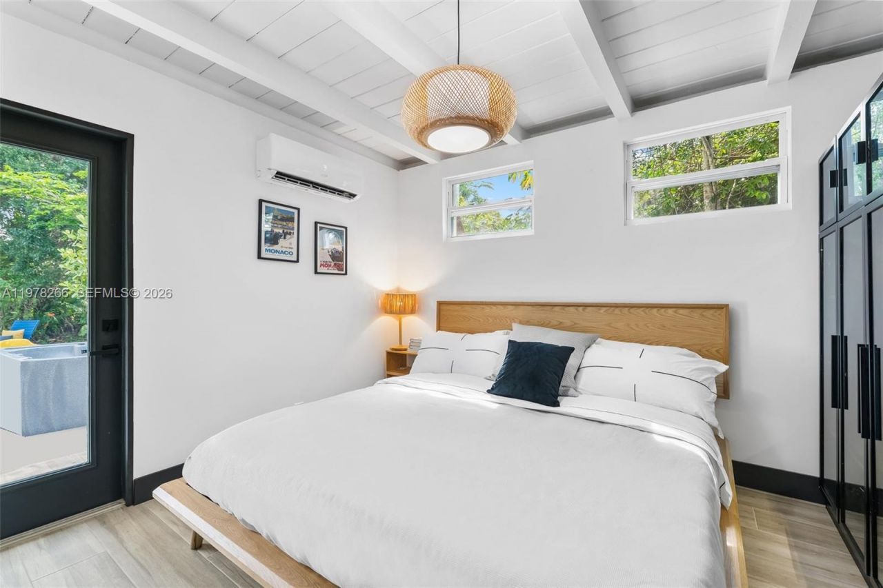 2860 SW 13th Ct, Fort Lauderdale, FL 33312 Photo