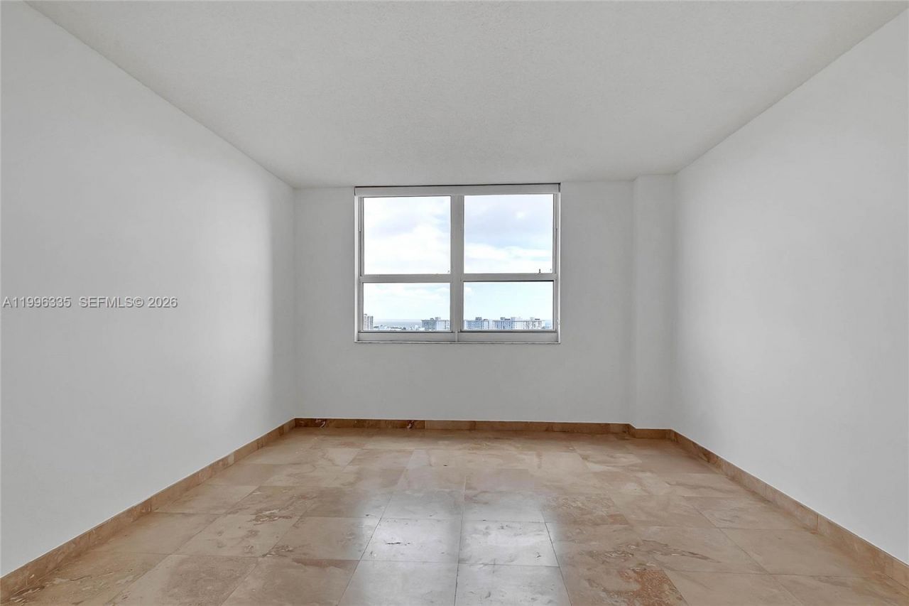 90 Alton Rd, Unit 1409, Miami Beach, FL 33139 Photo