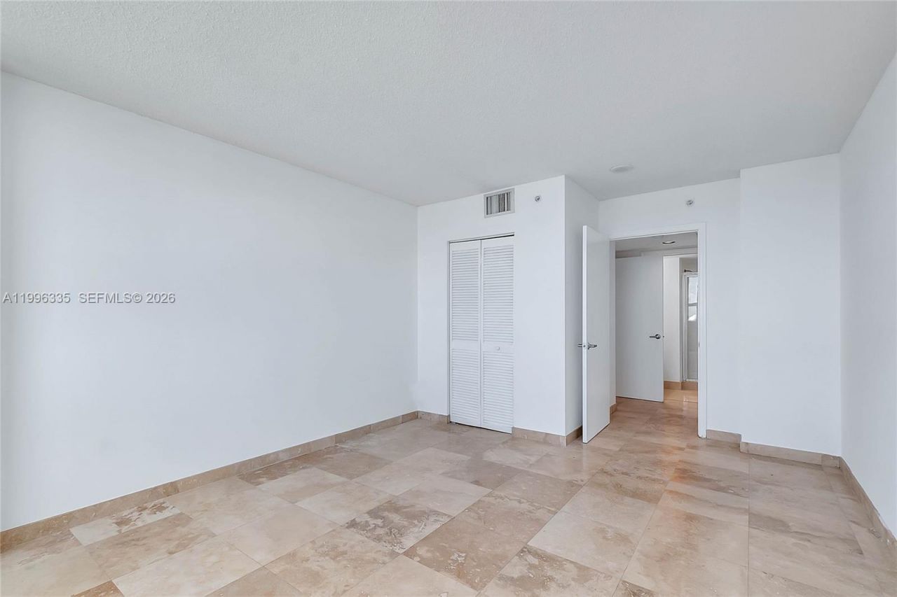 90 Alton Rd, Unit 1409, Miami Beach, FL 33139 Photo