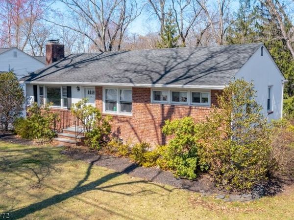 159 N Passaic Ave, Chatham, NJ 07928