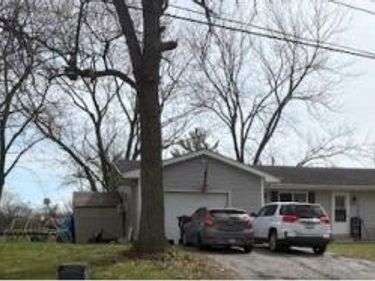 15819 East Drive, Lowell, IN 46356