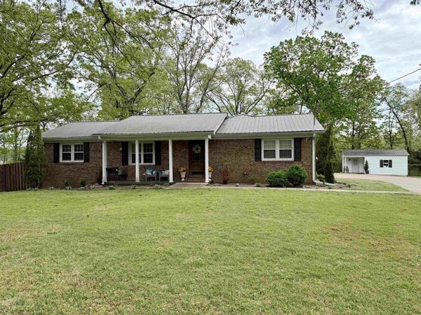 122 TREECE ST, Selmer, TN 38375