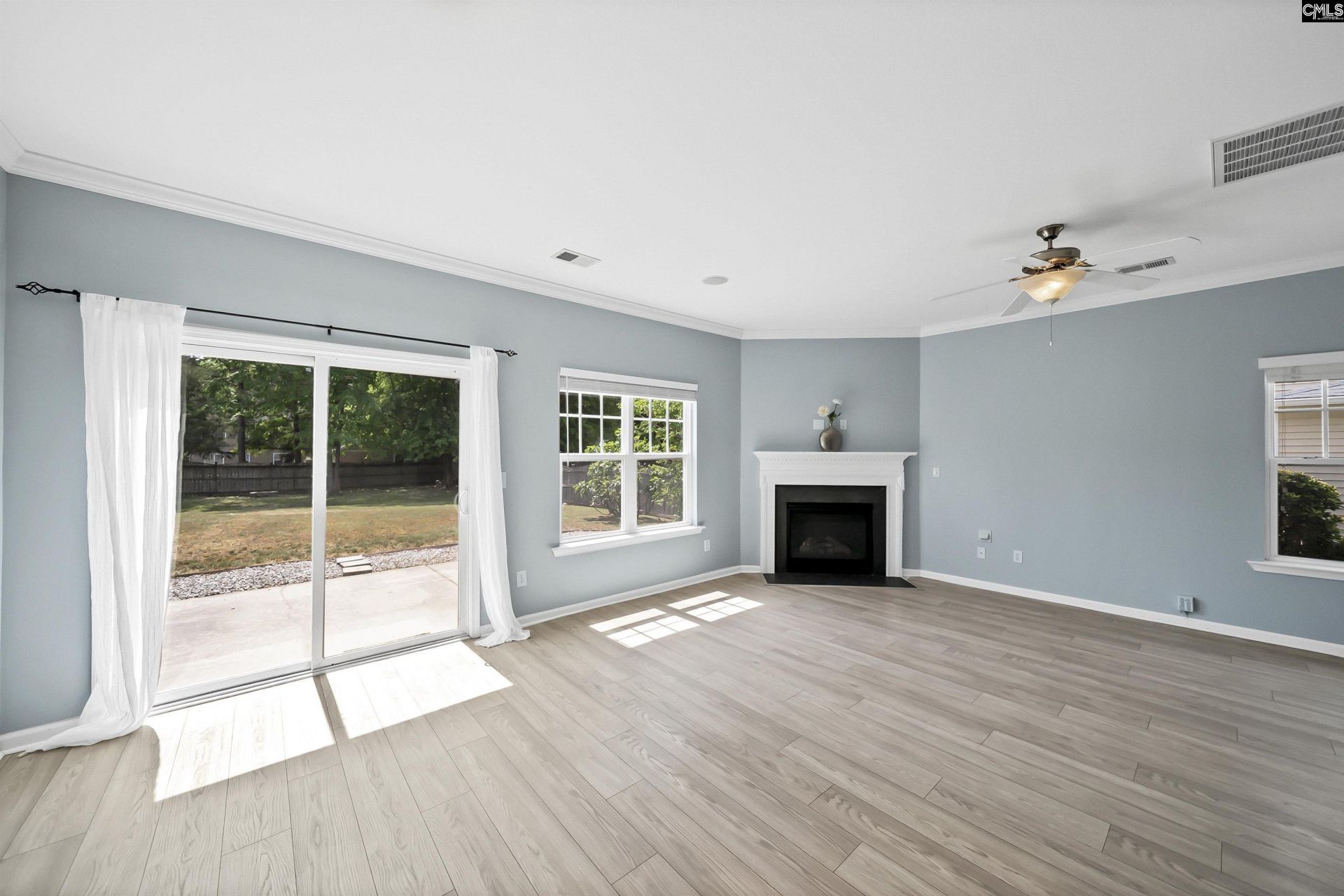 162 Wingspan Way  Photo 4