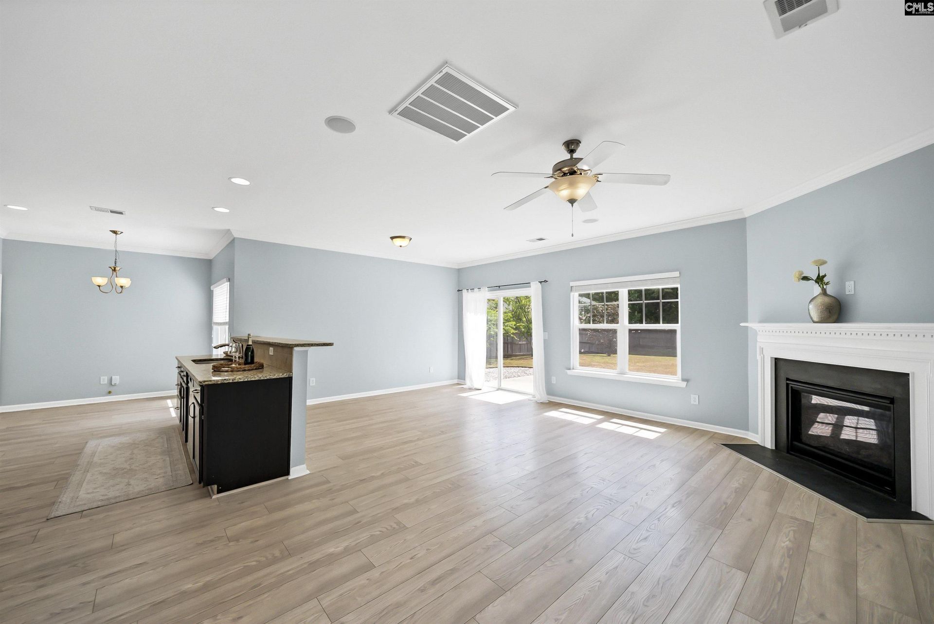 162 Wingspan Way  Photo 6