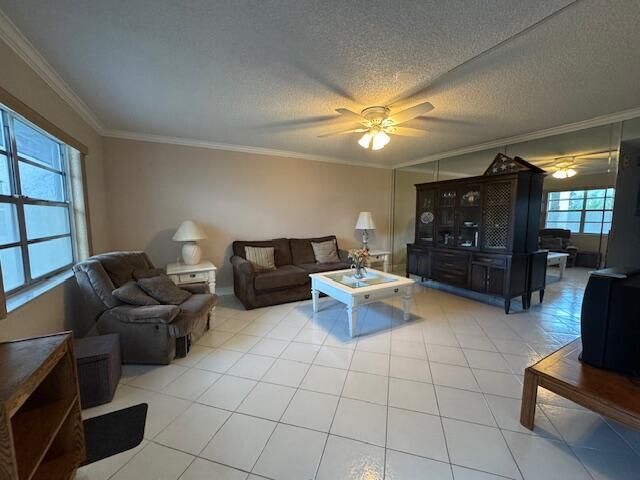 107 Flanders, Delray Beach, FL 33484 Photo