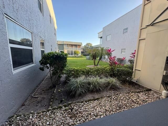 107 Flanders, Delray Beach, FL 33484 Photo