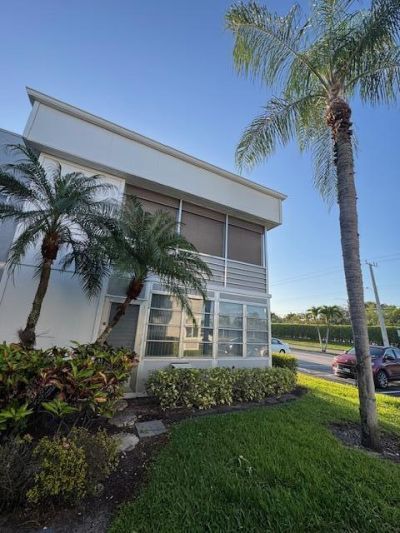 107 Flanders, Delray Beach, FL 33484 Photo