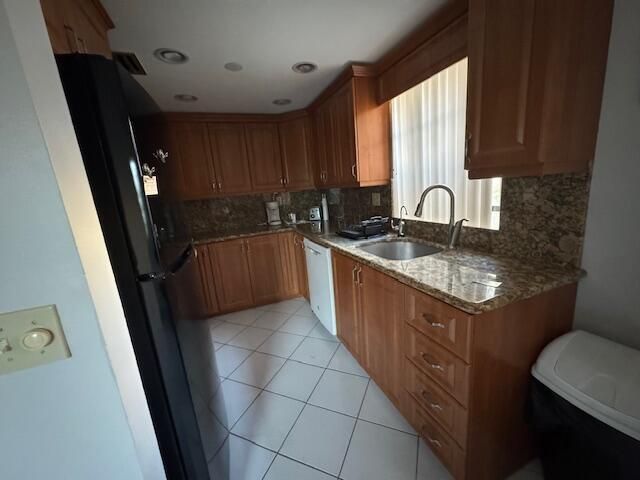 107 Flanders, Delray Beach, FL 33484 Photo