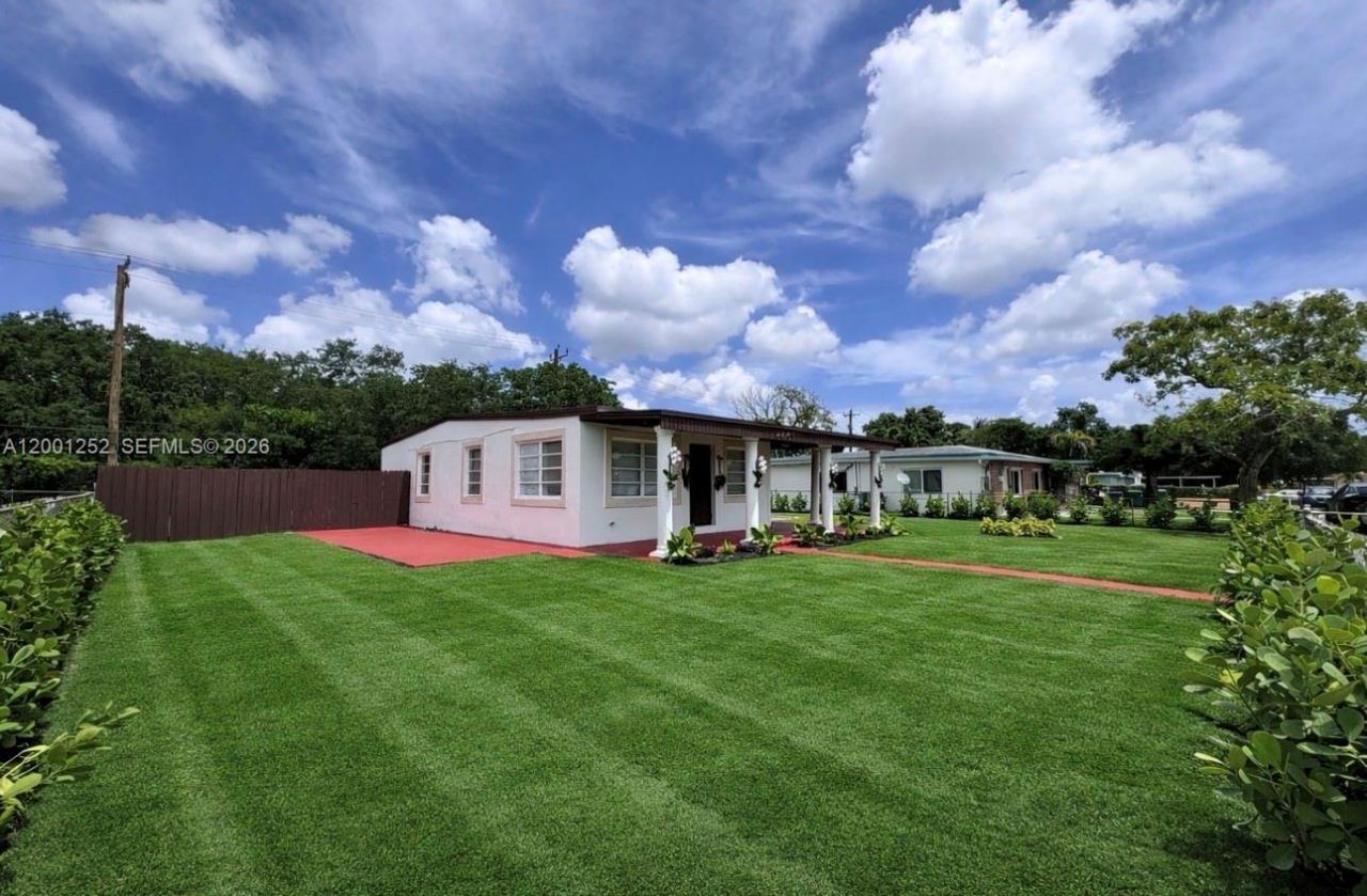 2445 NW 162nd Ter, Miami Gardens, FL 33054 Photo