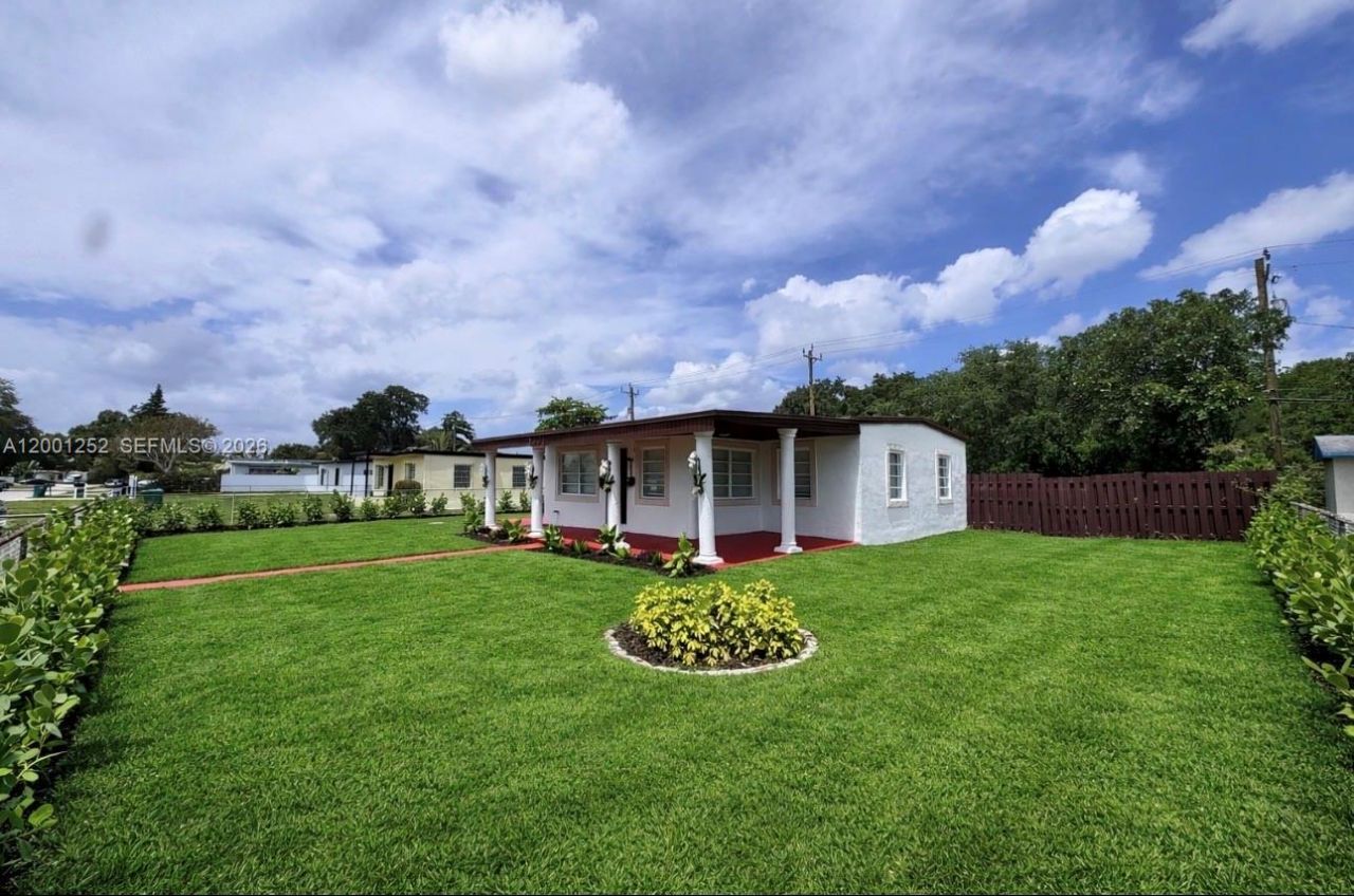 2445 NW 162nd Ter, Miami Gardens, FL 33054 Photo