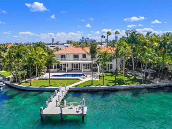 1575 Stillwater Dr, Miami Beach, FL 33141