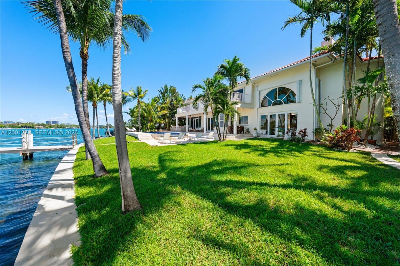 1575 Stillwater Dr, Miami Beach, FL 33141 Photo