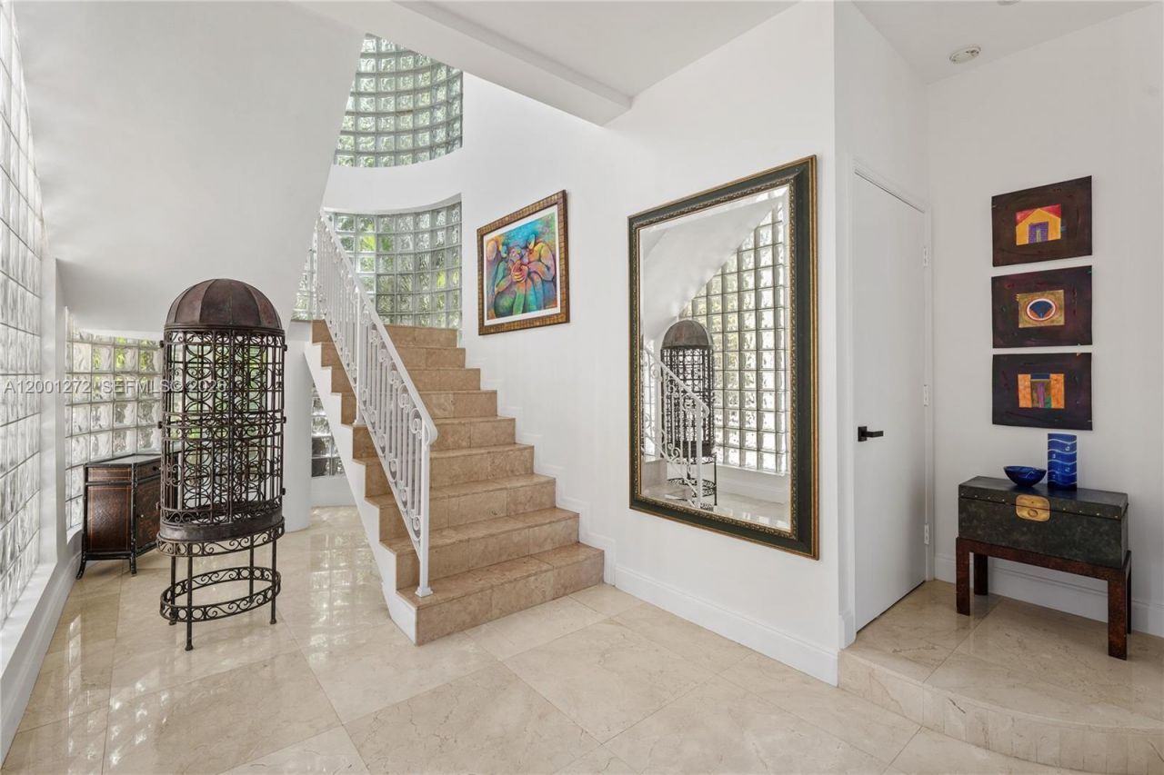 1575 Stillwater Dr, Miami Beach, FL 33141 Photo