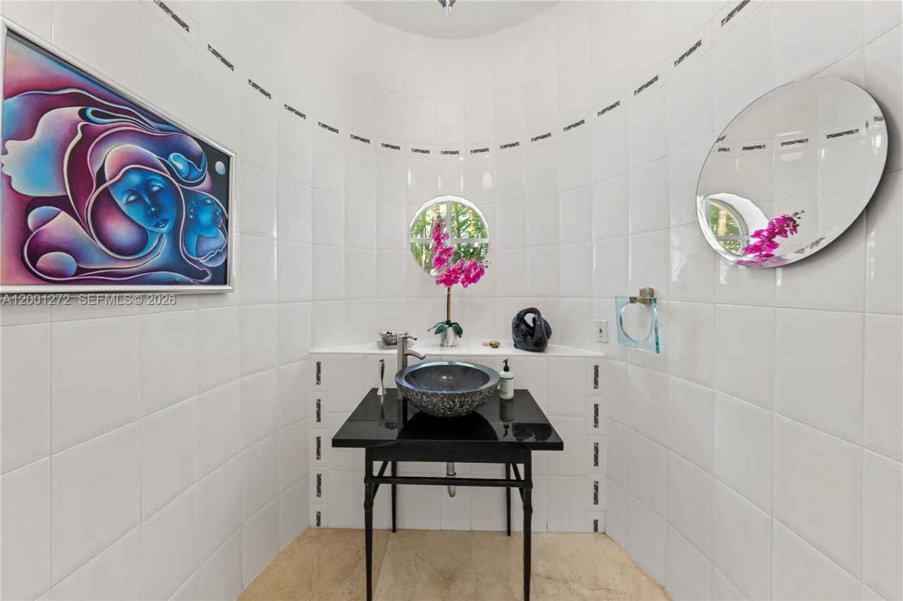 1575 Stillwater Dr, Miami Beach, FL 33141 Photo