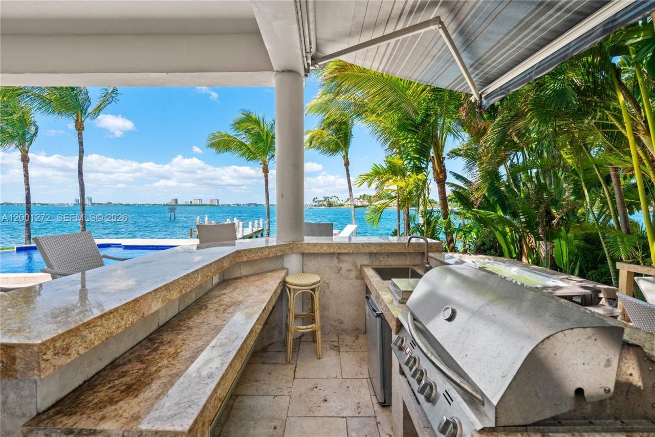 1575 Stillwater Dr, Miami Beach, FL 33141 Photo