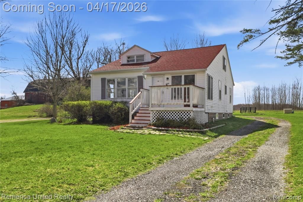 8375 Denton Hill Road, Tyrone Township, MI 48430 Main Photo