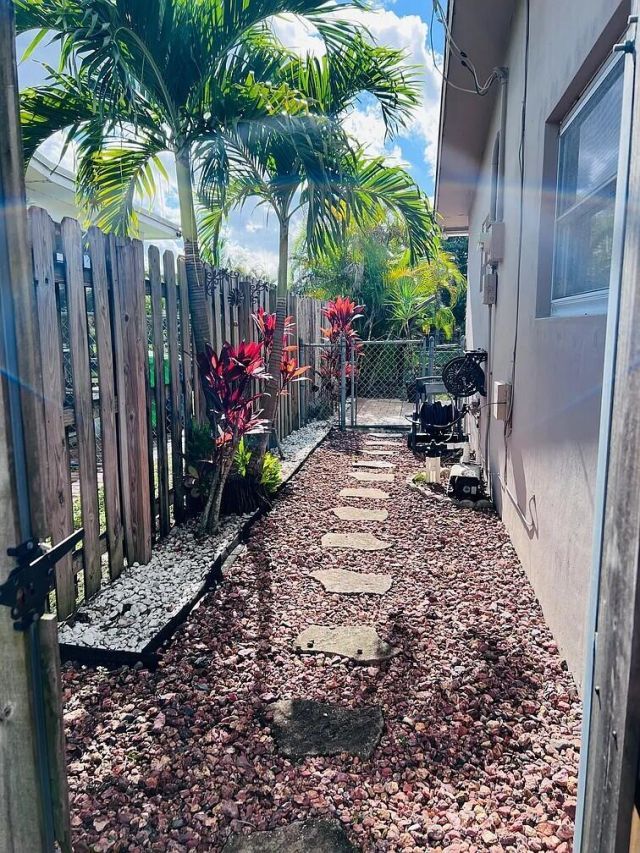 8136 NW 21st Court, Sunrise, FL 33322 Photo