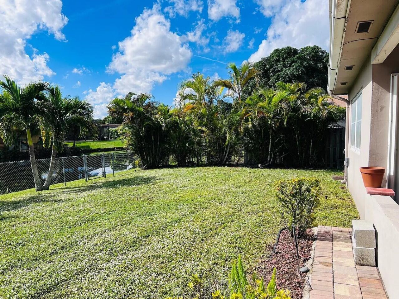 8136 NW 21st Court, Sunrise, FL 33322 Photo