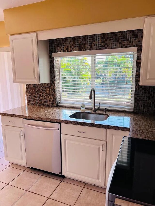 8136 NW 21st Court, Sunrise, FL 33322 Photo