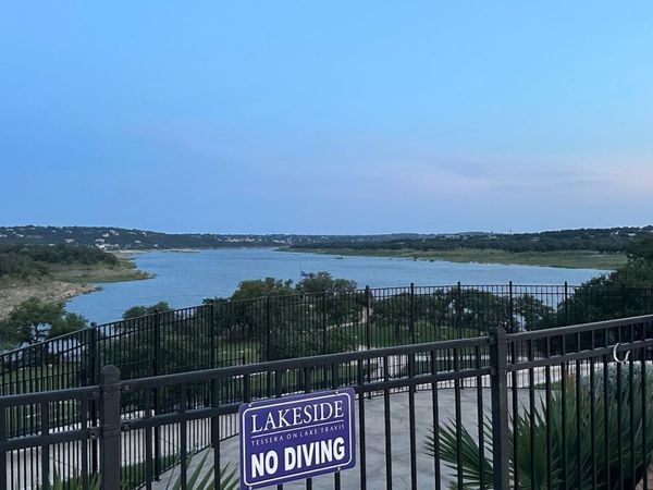 7324 tessera PKWY, Lago Vista, TX 78645