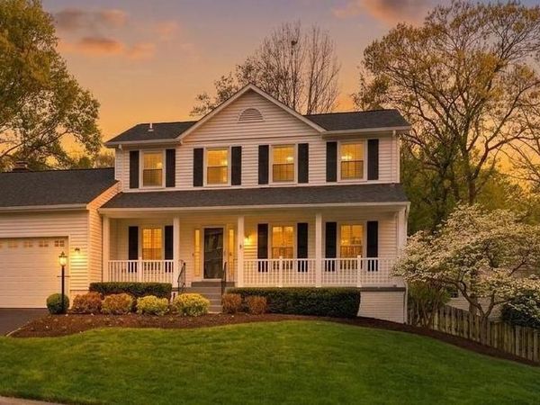 6109 UNION VILLAGE DRIVE, CLIFTON, VA 20124