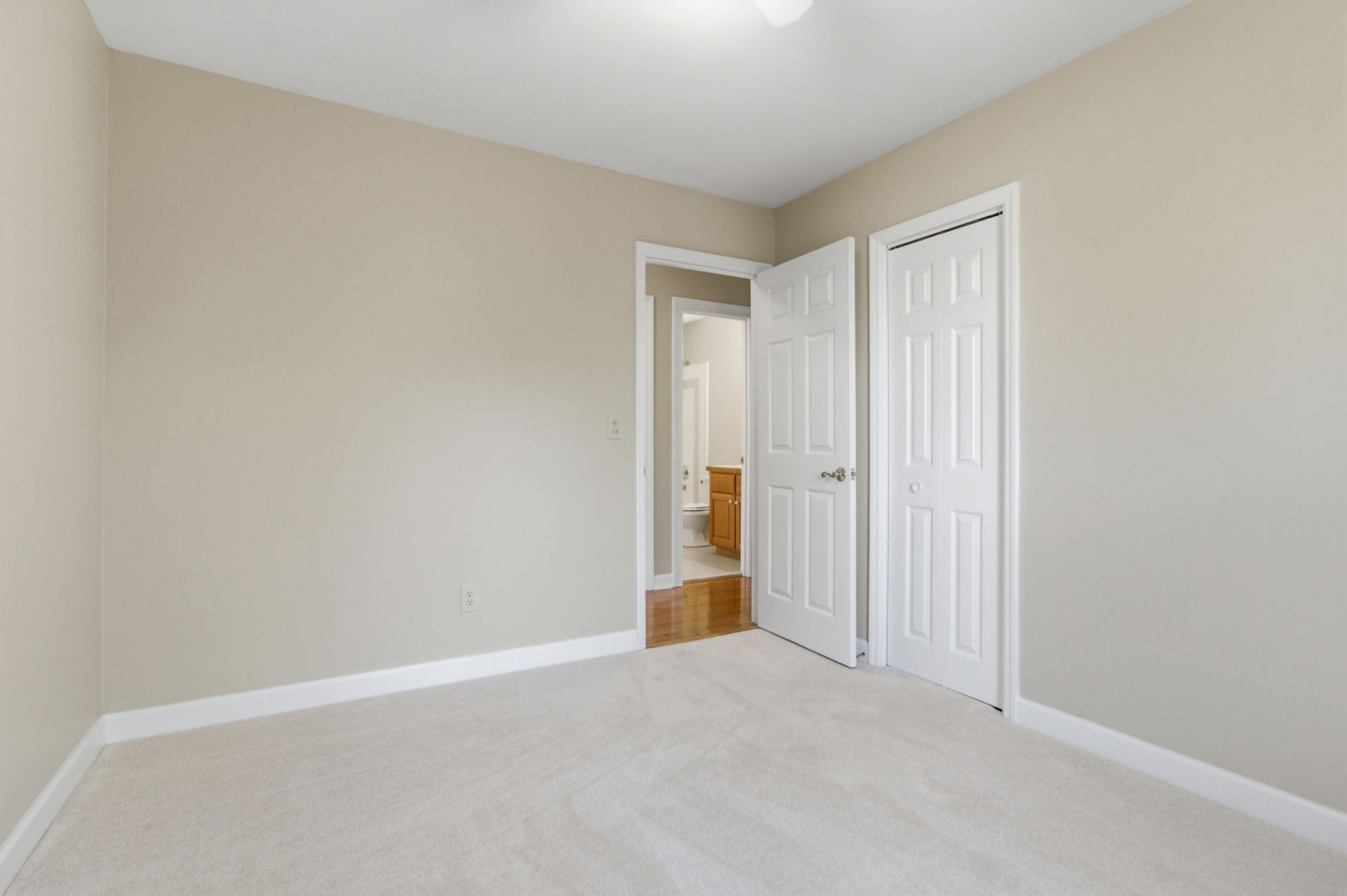 32 32nd Avenue Photo 20