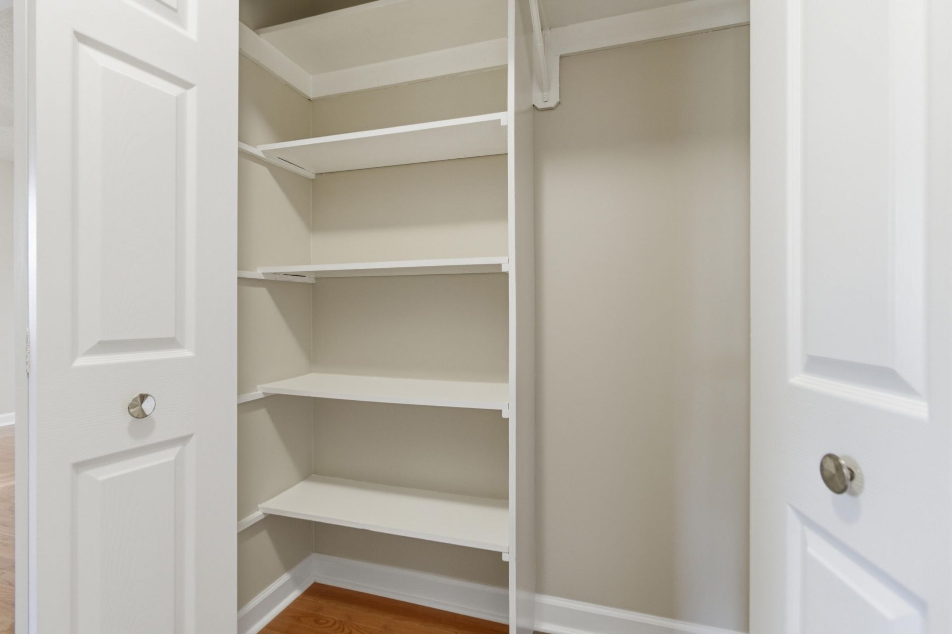 32 32nd Avenue Photo 21