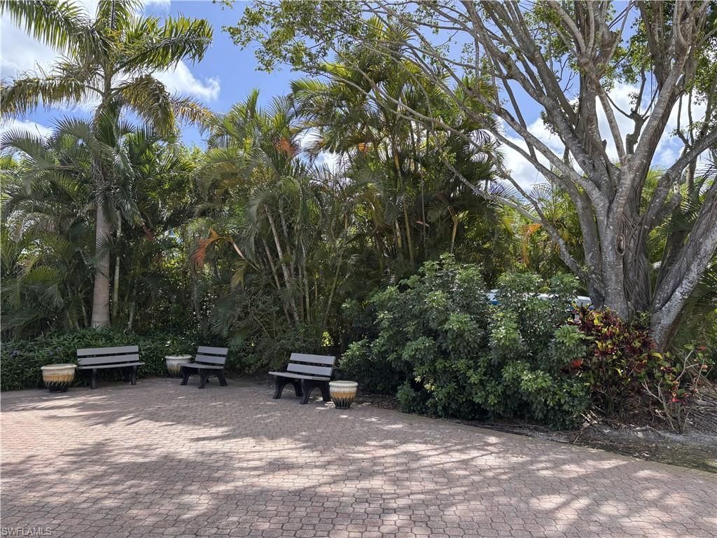 300 Park Shore Dr, Unit 1B, Naples, FL 34103 Photo