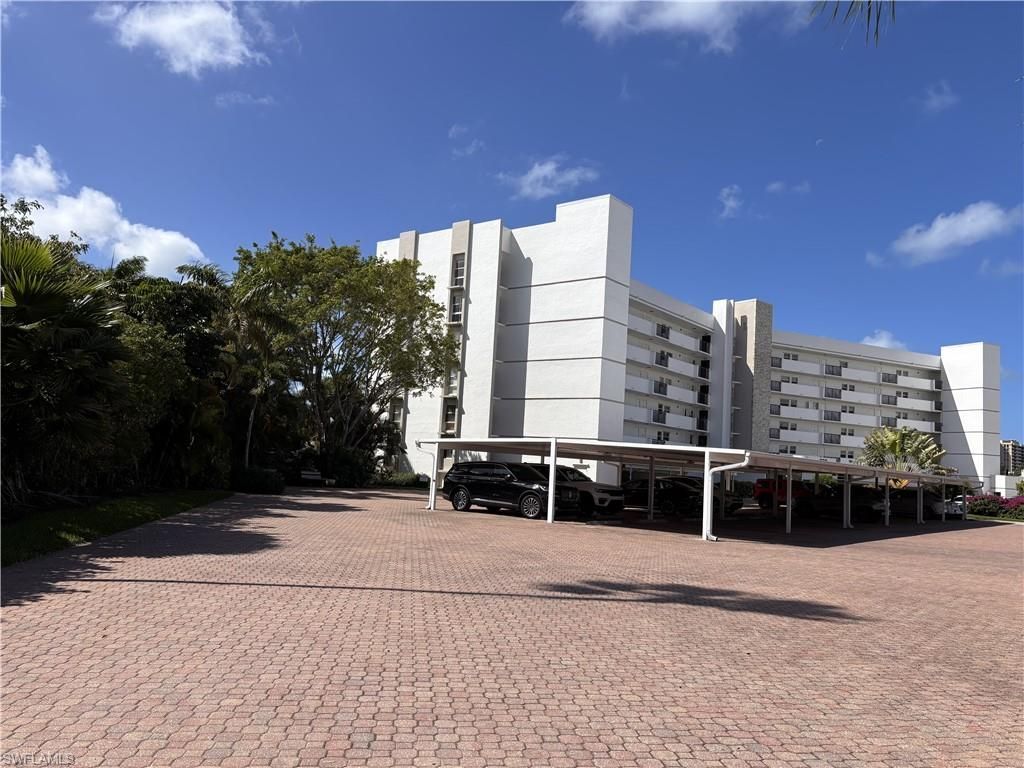 300 Park Shore Dr, Unit 1B, Naples, FL 34103 Photo
