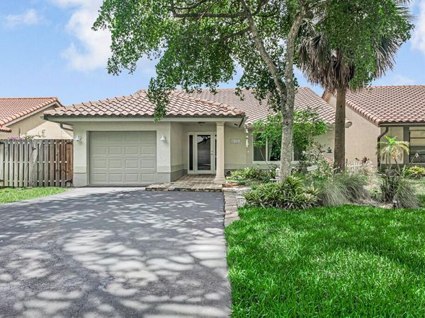 3033 NW 95th Avenue, Coral Springs, FL 33065