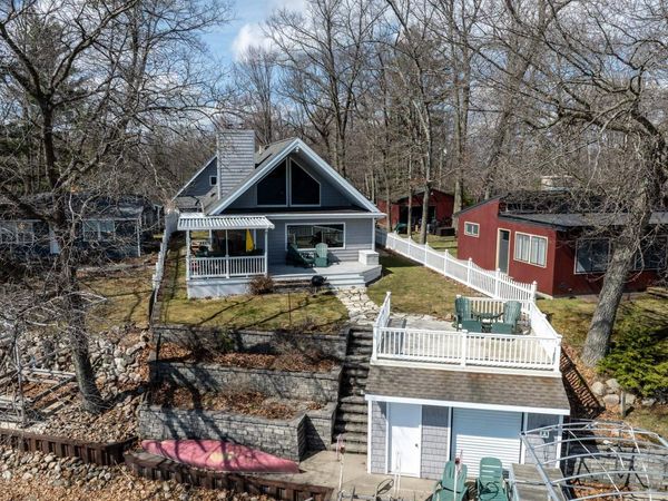 11417 Shore Drive N, Lake, MI 48632